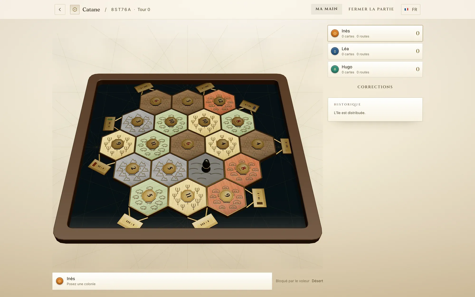 Catan on the shared screen: the island dealt at random, its nineteen tiles in their wooden frame and its harbours, and beside it the three players, their cards and the log.